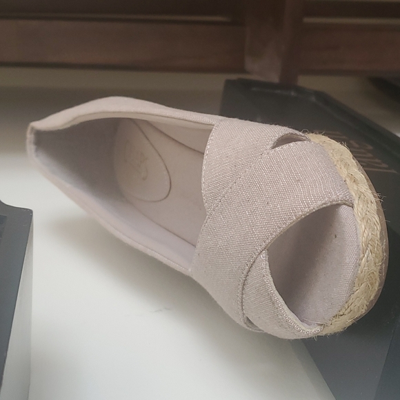 Chaps Espadrille Wedges - Picture 4 of 9